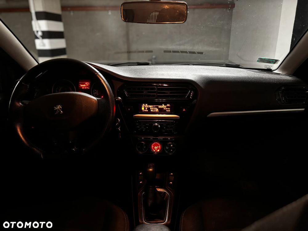 Peugeot 301 1.6 VTi Allure - 10