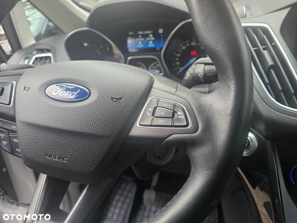 Ford Grand C-MAX - 19