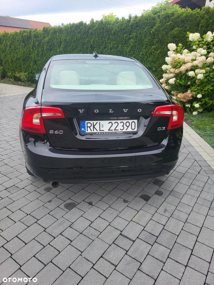 Volvo S60 D3 Drive-E Summum - 3