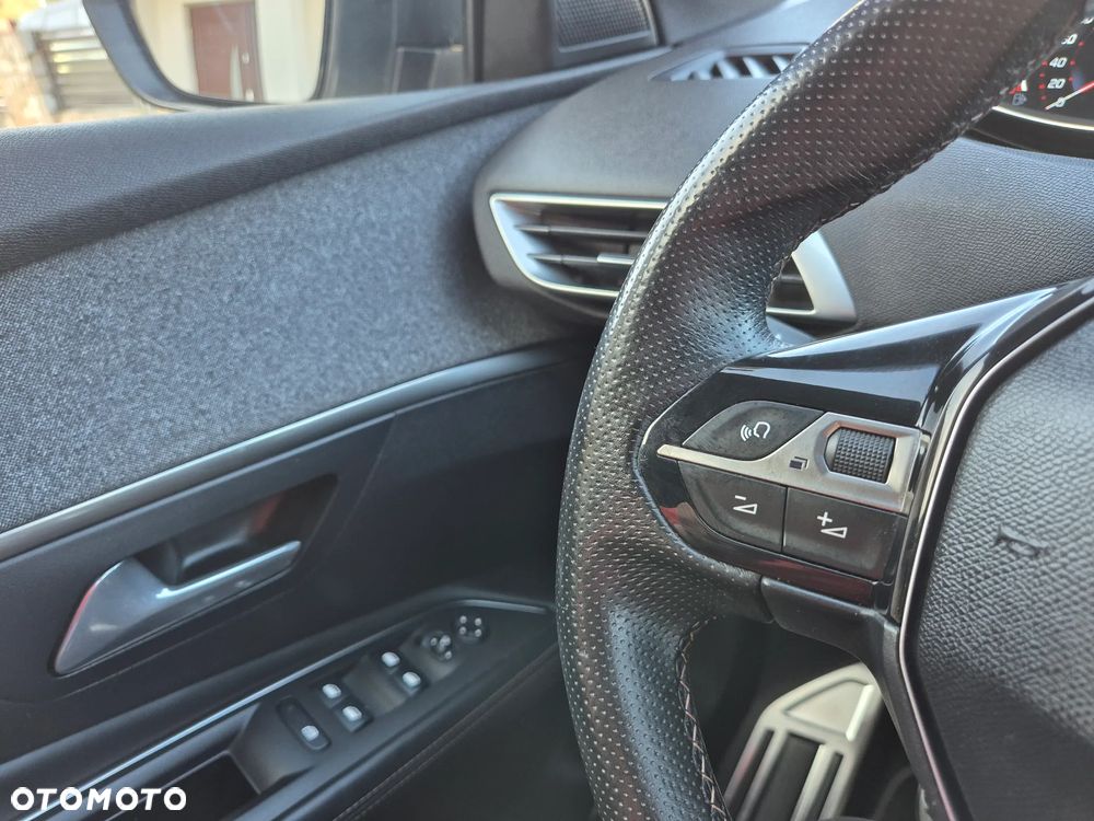 Peugeot 3008 PureTech 130 Stop & Start Allure - 18