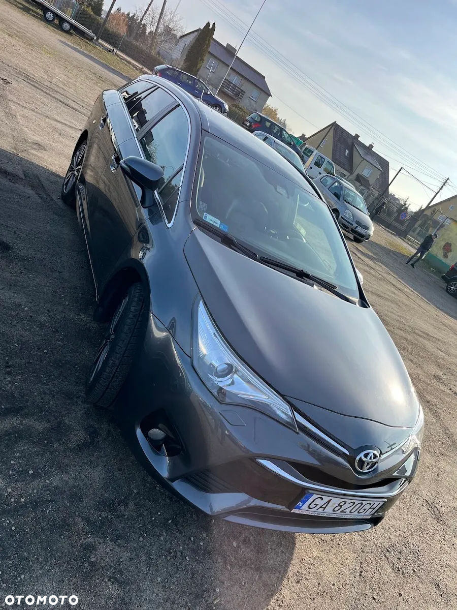 Toyota Avensis 2.0 D-4D Prestige - 14