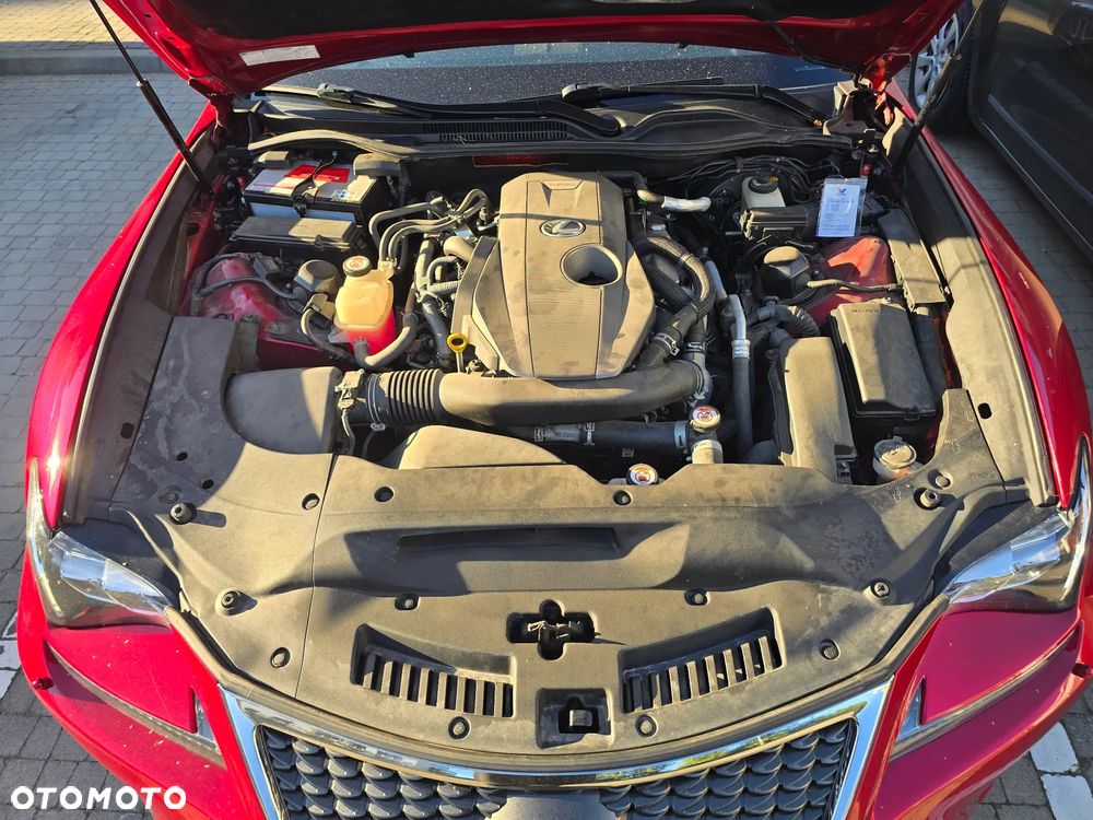 Lexus RC 200t / 300 F Sport - 7