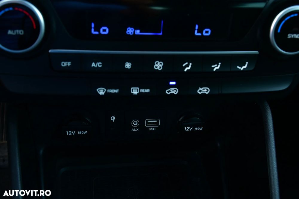Hyundai Tucson blue 1.6 CRDi 4WD DCT Premium - 20