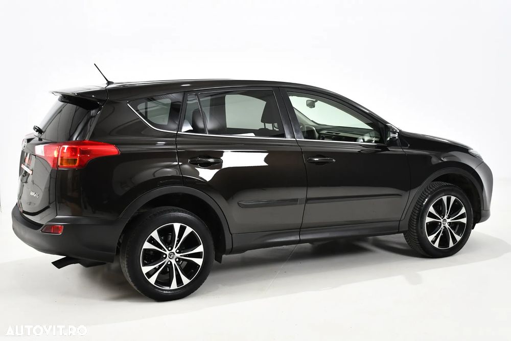 Toyota RAV4 2.0 D-4D 2WD Executive - 2