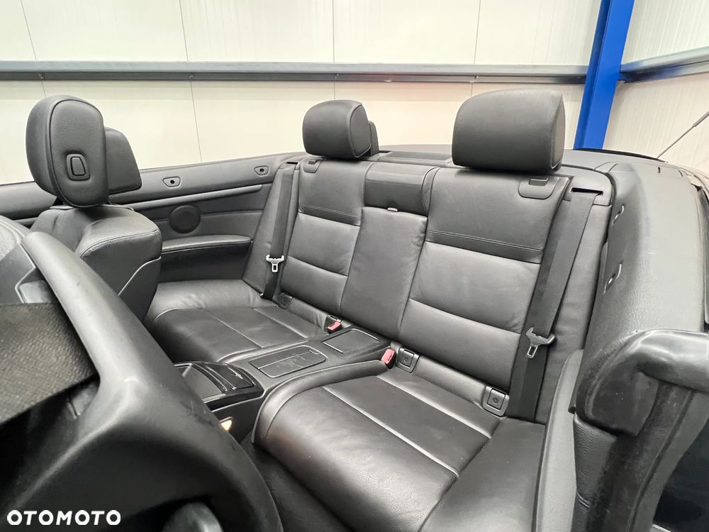 BMW Seria 3 320d DPF M Sport Edition - 20