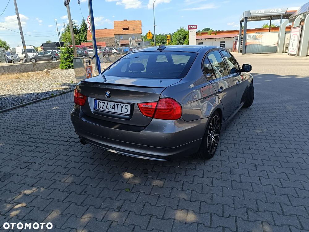 BMW Seria 3 320d - 13
