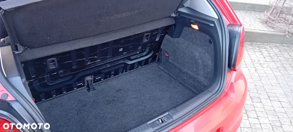 Volkswagen Polo 1.4 Comfortline - 17