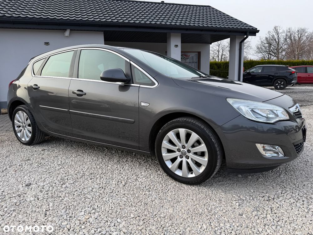 Opel Astra 1.4 T Cosmo - 6