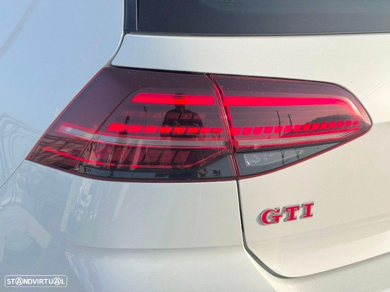 VW Golf 2.0 TSI GTI DSG Performance - 59