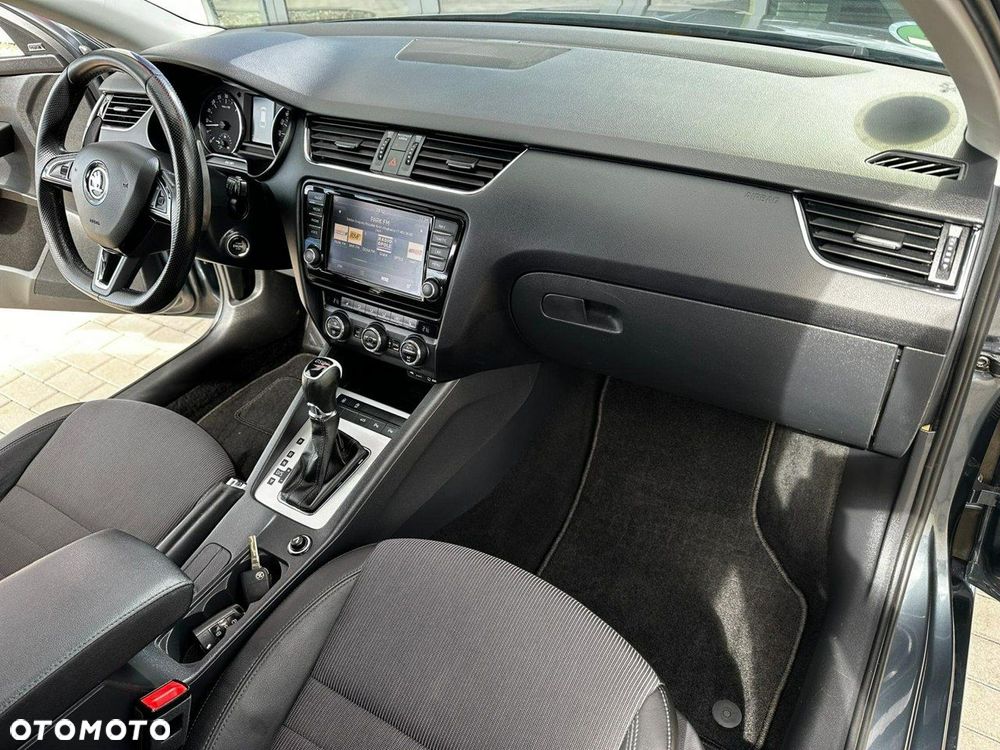 Skoda Octavia 2.0 TDI Ambition DSG - 17