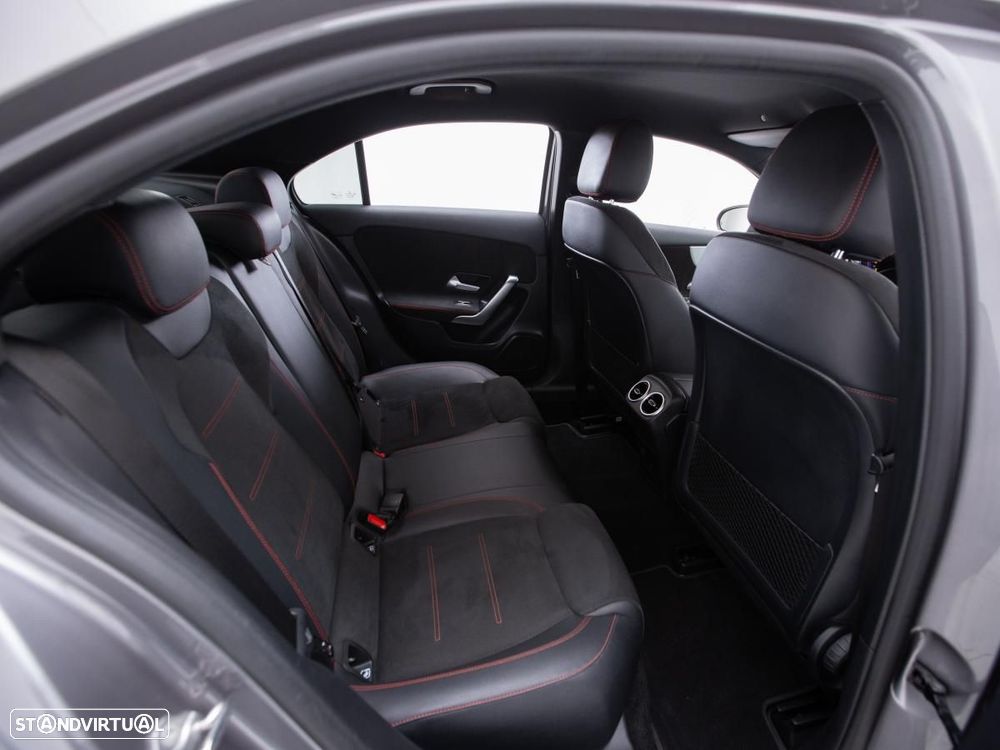 Mercedes-Benz A 180 Limousine - 12