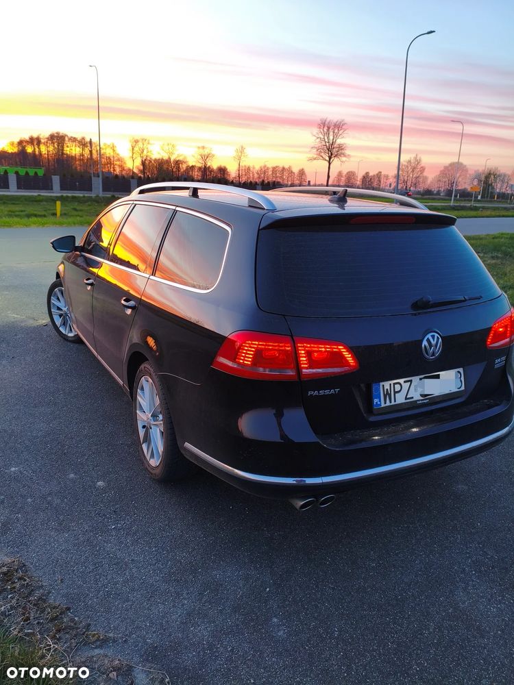 Volkswagen Passat 2.0 TDI Comfortline DSG - 11