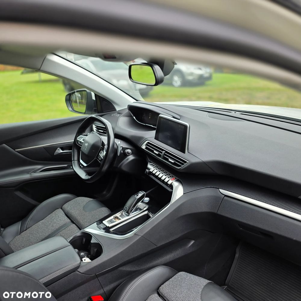 Peugeot 3008 PureTech 130 Stop & Start GPF EAT8 Active Business-Paket - 22