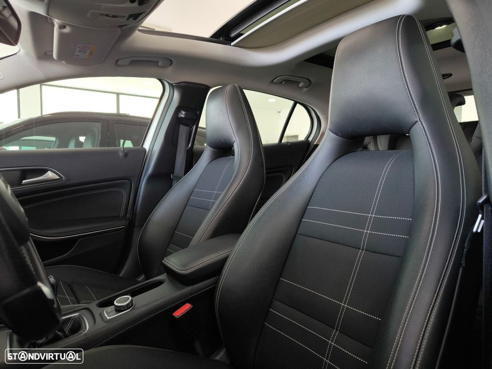 Mercedes-Benz GLA 180 d Urban - 11