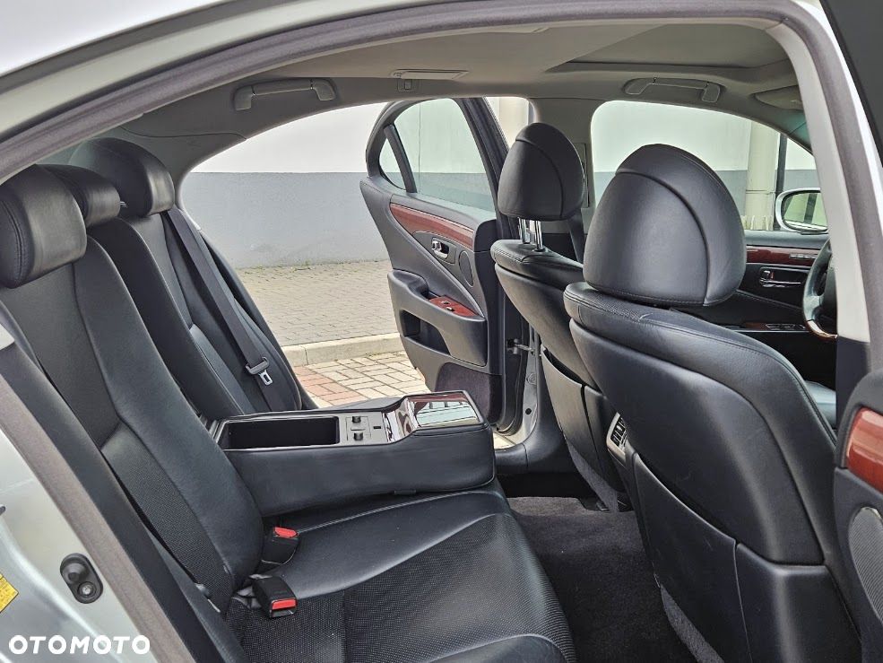 Lexus LS 2007