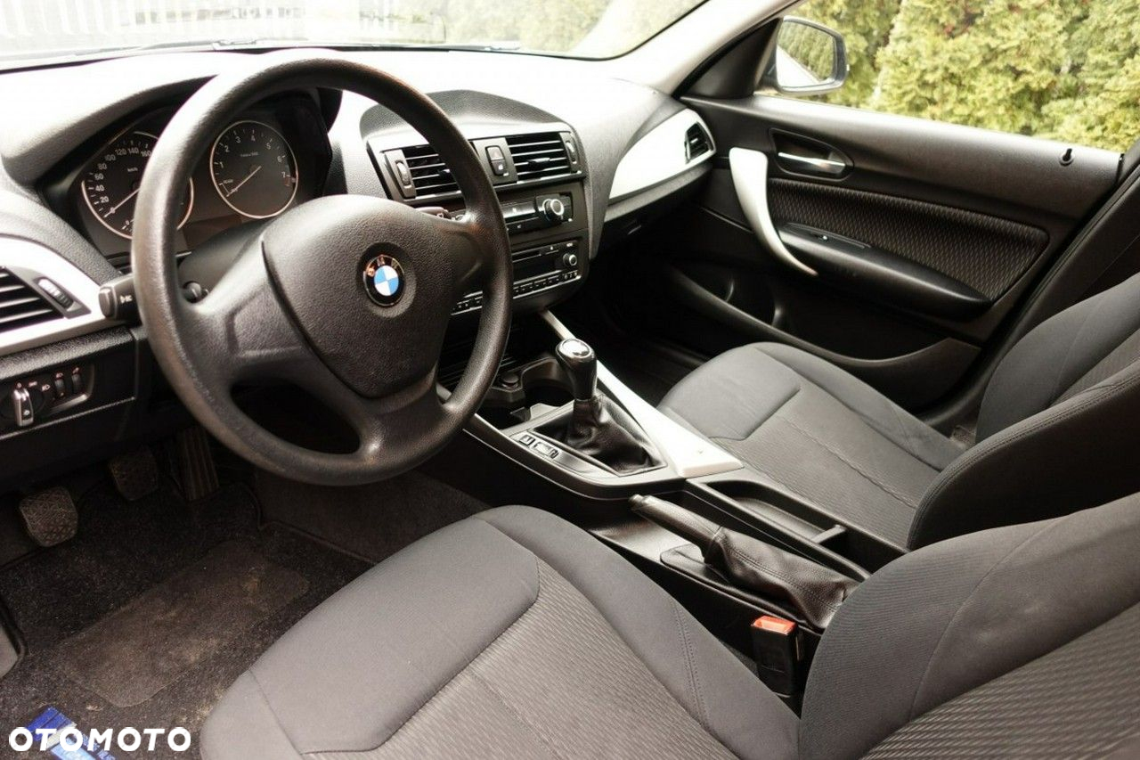 BMW Seria 1 - 12
