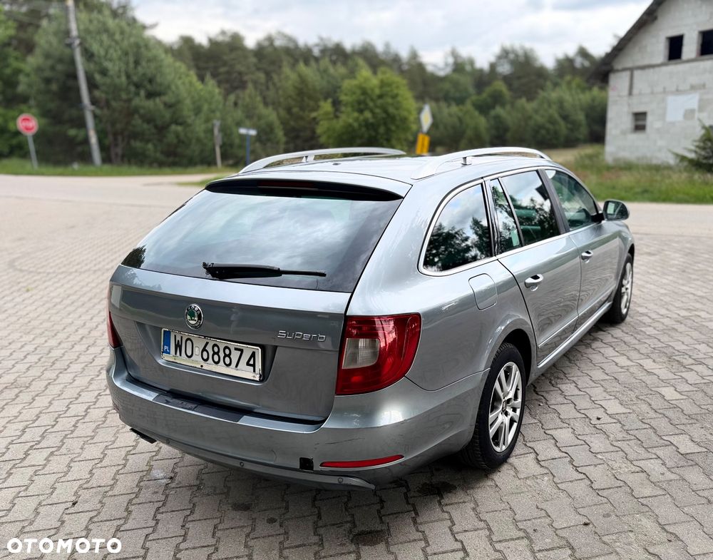 Skoda Superb 2.0 TDI PD Elegance - 6