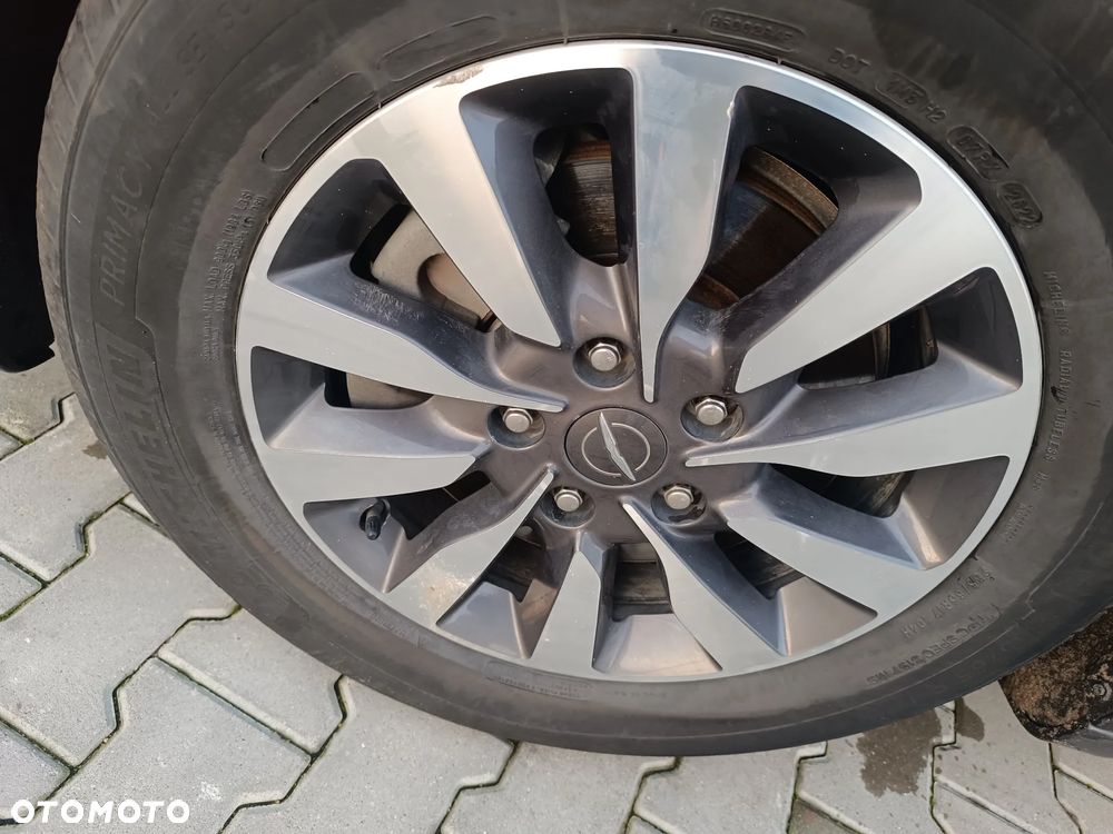 Chrysler Pacifica - 24