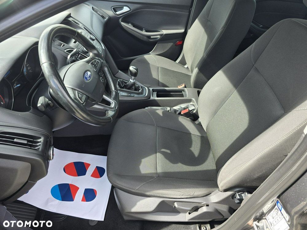 Ford Focus - 14