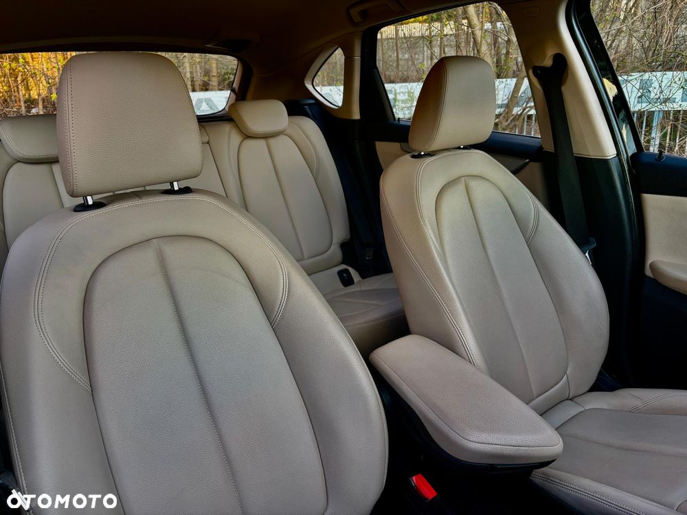 BMW Seria 2 218i - 20