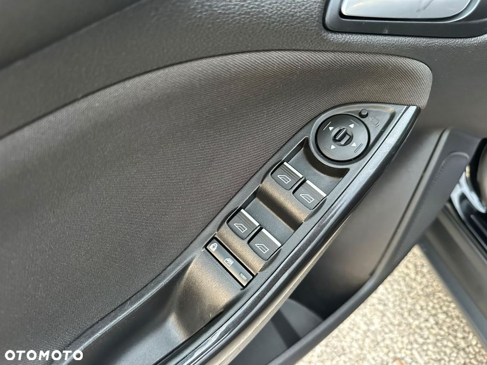 Ford Focus 2.0 EcoBlue Active Business - 19