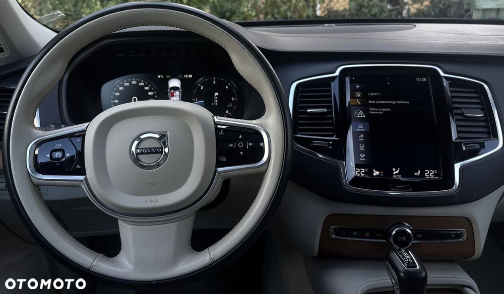 Volvo XC 90 - 12