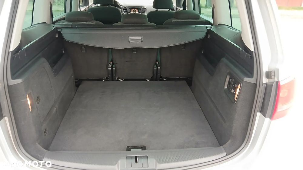 Volkswagen Sharan 2.0 TDI Highline DSG - 9