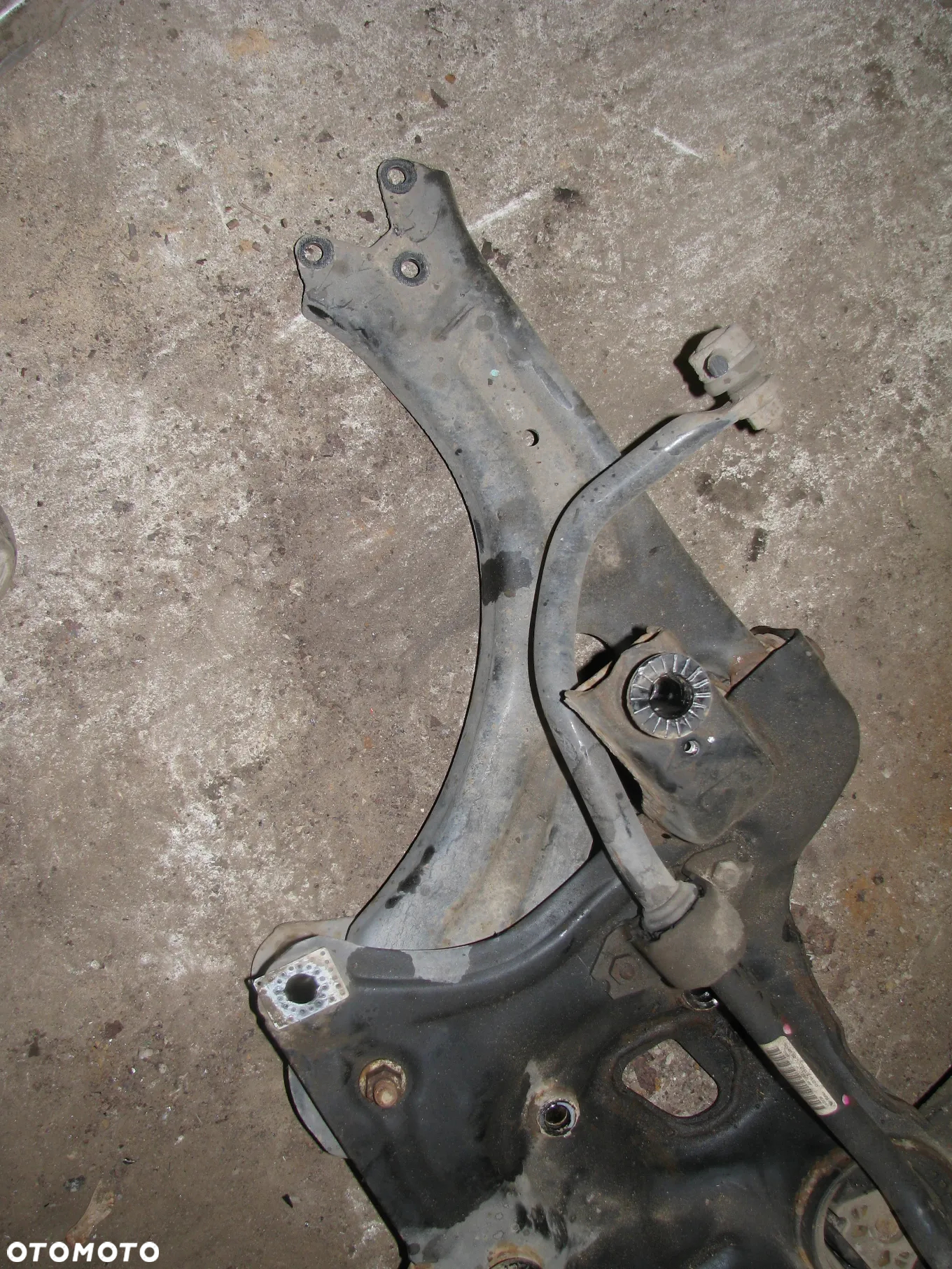WÓZEK SANKI PRZÓD VOLKSWAGEN JETTA VI 5c - 2
