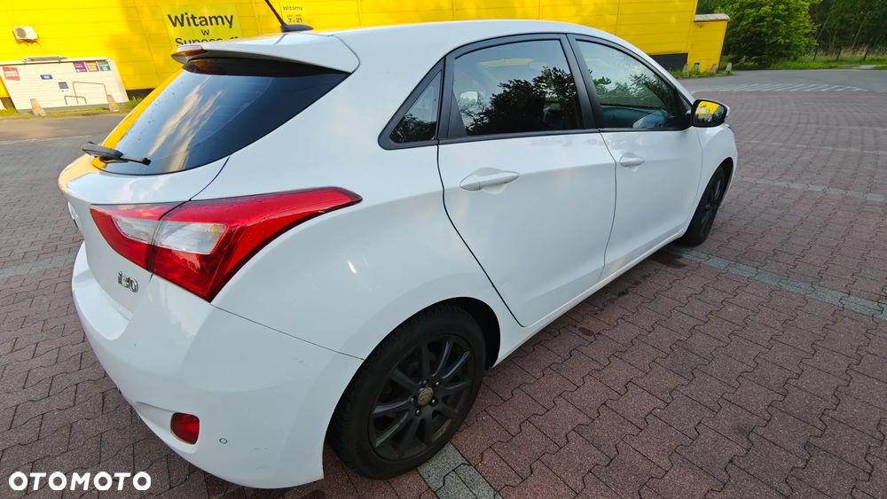 Hyundai i30 1.6 CRDi BlueDrive Comfort - 6
