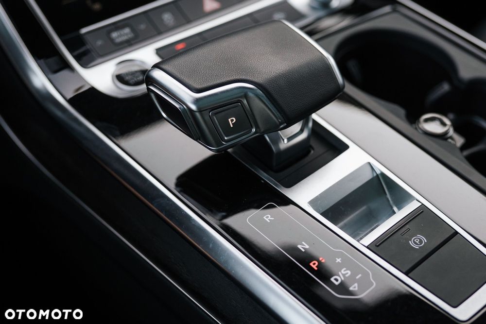 Audi Q7 55 TFSI quattro tiptronic S line - 29