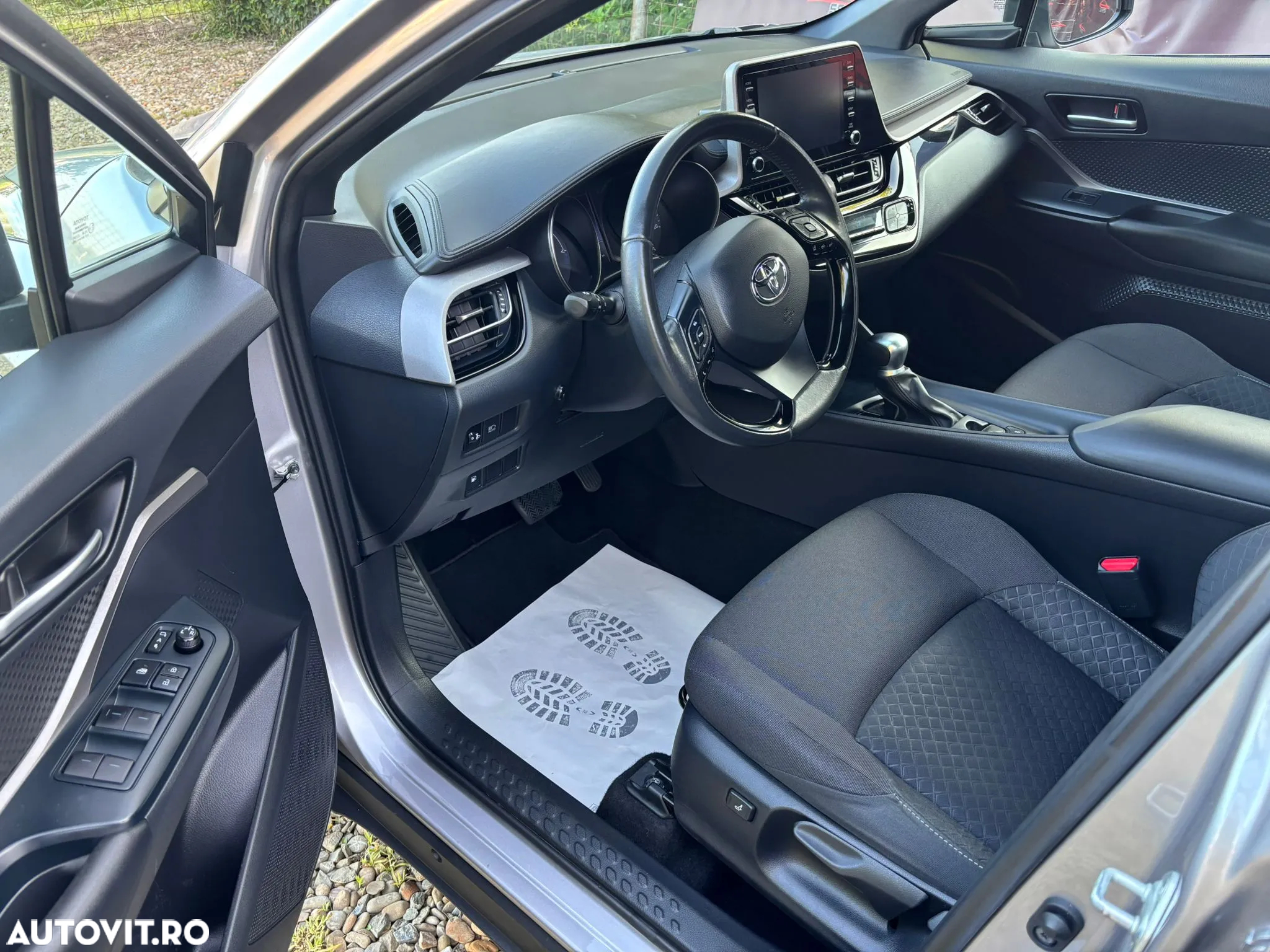 Toyota C-HR 1.8 HSD 122 CP 4x2 CVT Style - 18