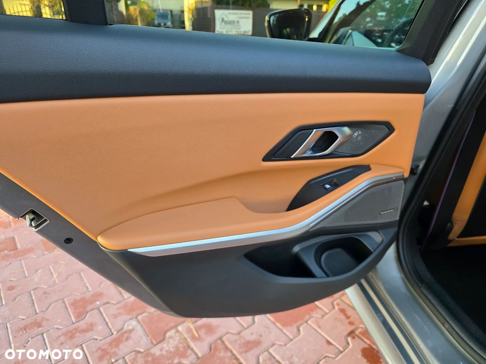 BMW Seria 3 - 26