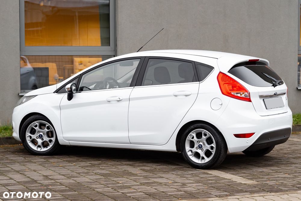 Ford Fiesta 1.6 Ti-VCT Titanium - 10