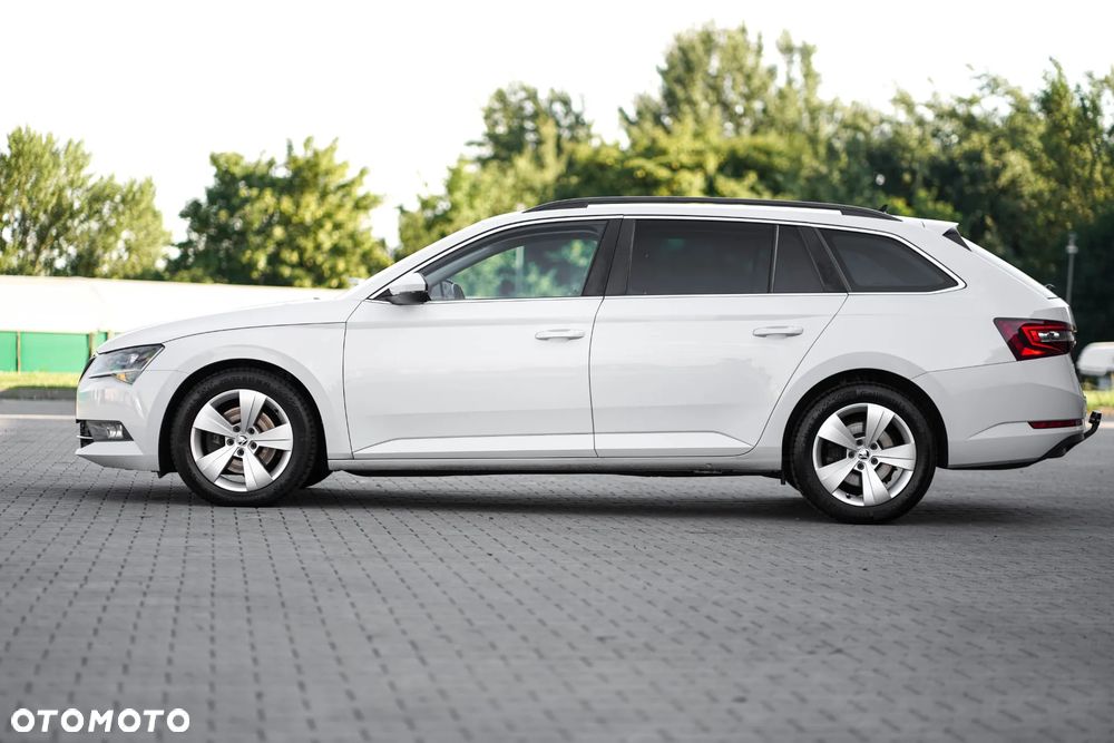 Skoda Superb 2.0 TDI Ambition DSG - 5
