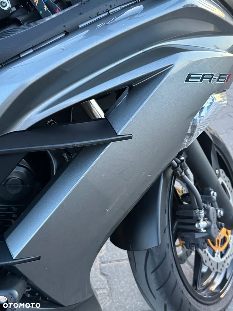 Kawasaki ER - 8