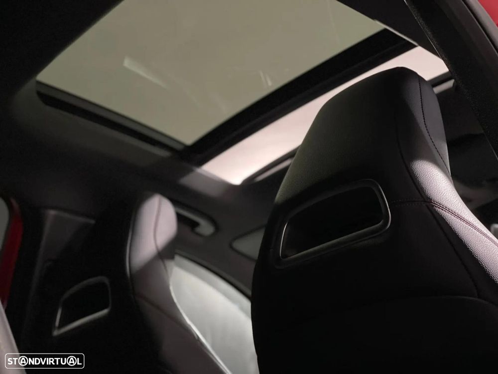 Mercedes-Benz GLA 220 - 8