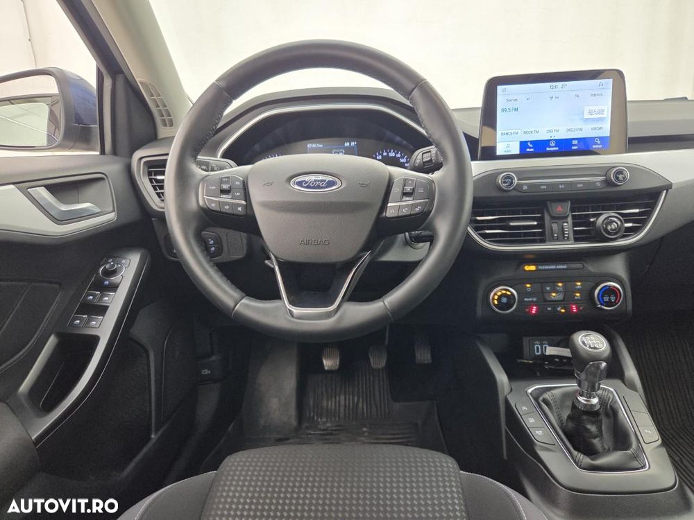 Ford Focus 1.0 EcoBoost Trend - 8