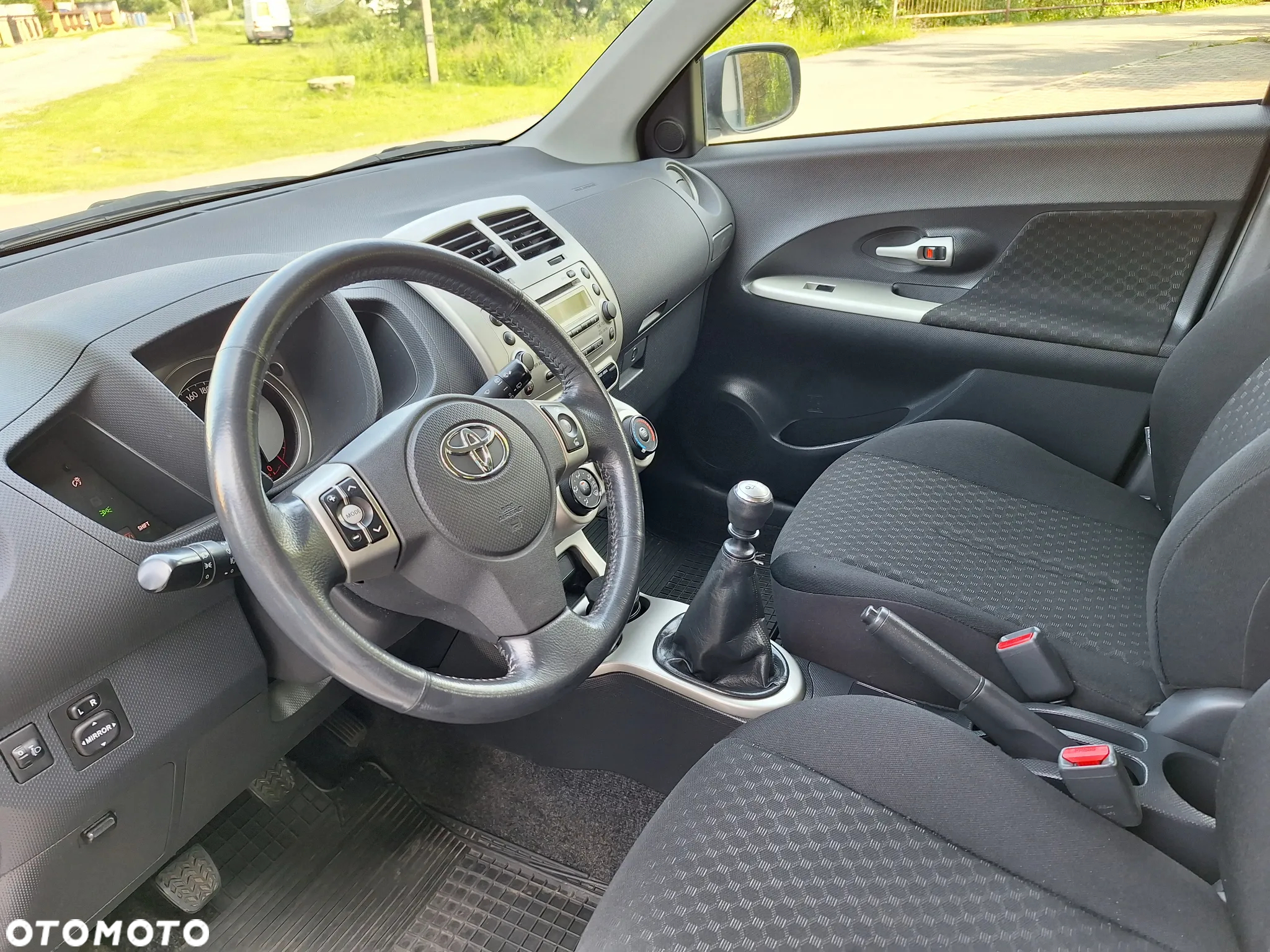 Toyota Urban Cruiser 1.4 D-4D Sol 4x4 EU5 - 31