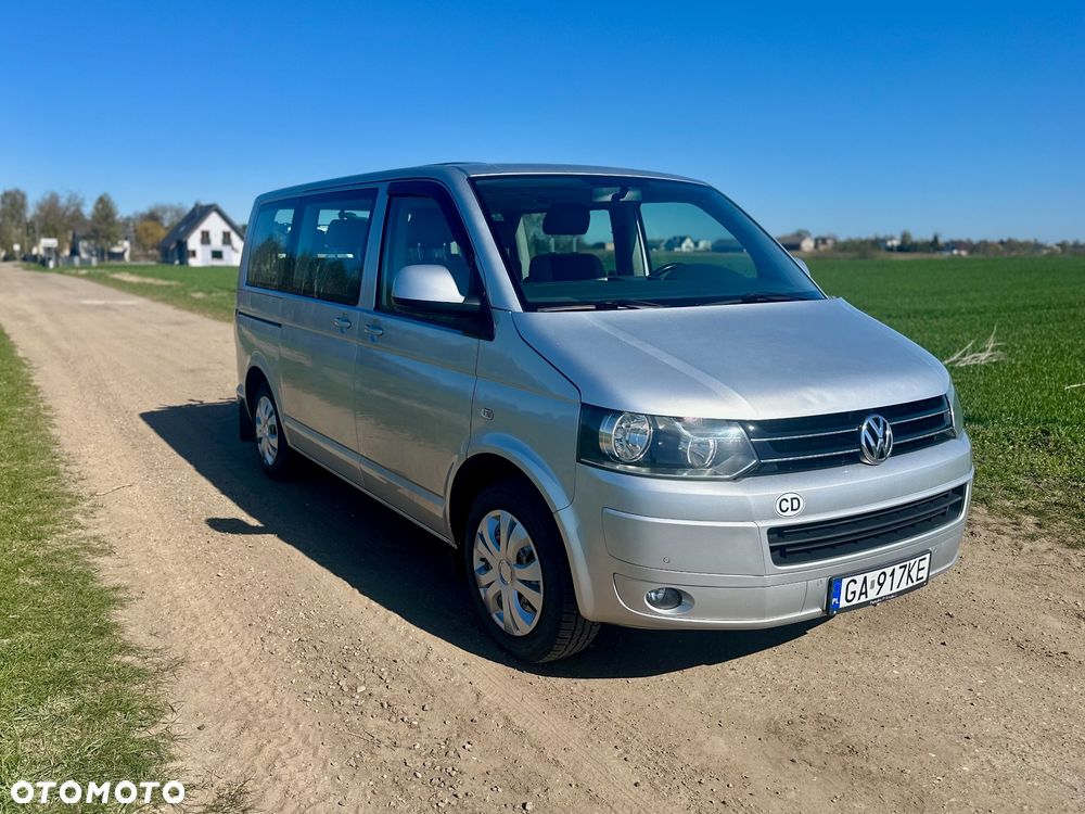 Volkswagen Caravelle - 3