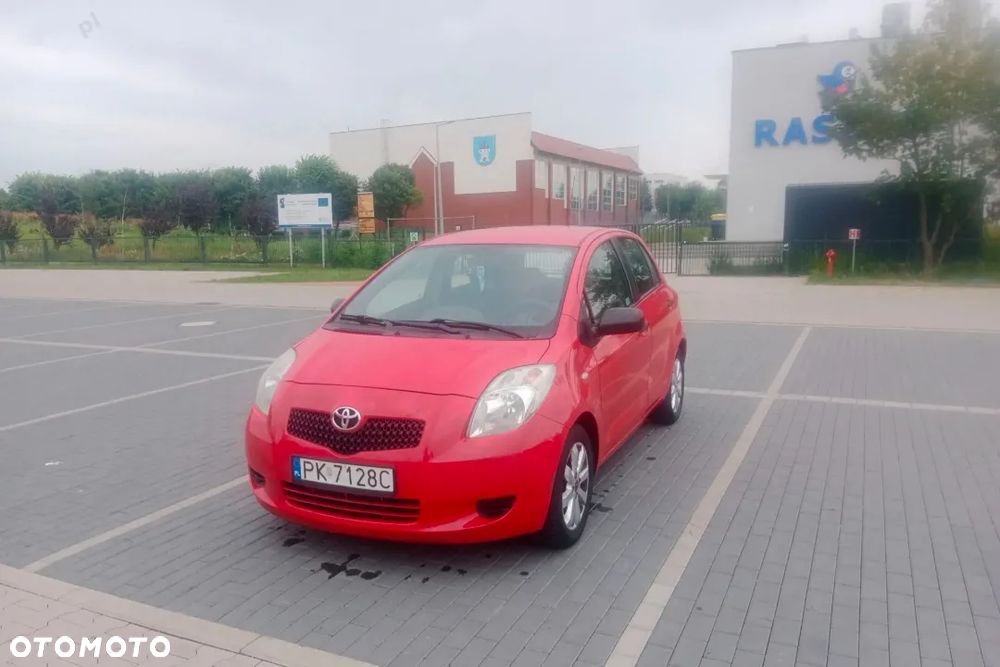 Toyota Yaris 1.3 Luna - 2