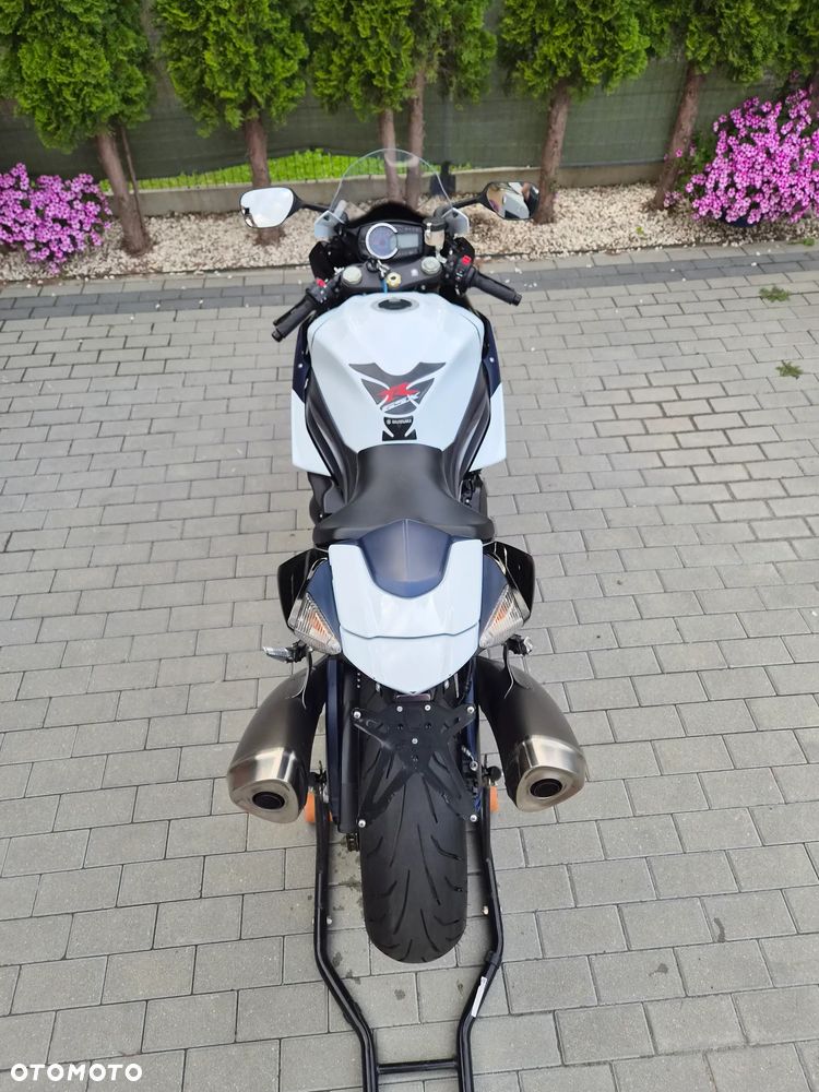 Suzuki GSX-R - 19