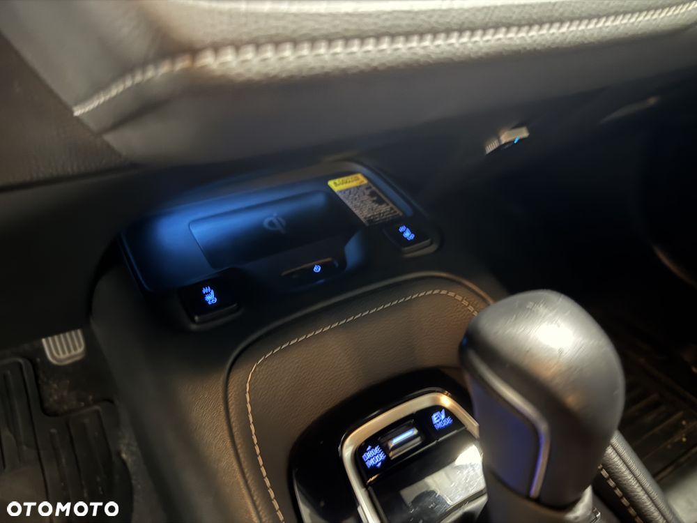 Toyota Corolla - 23