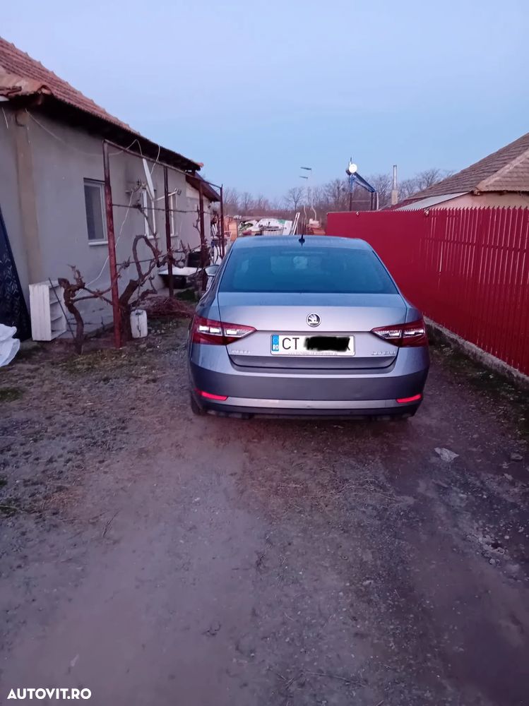 Skoda Superb - 2