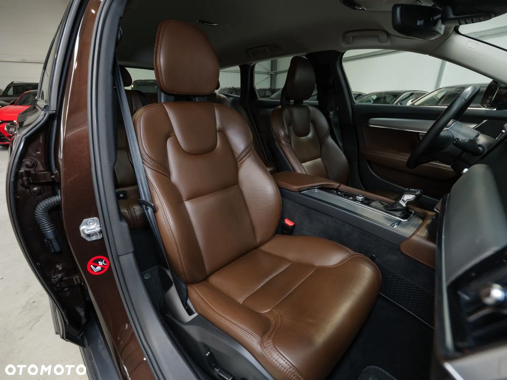 Volvo V90 Cross Country D4 AWD Pro - 21