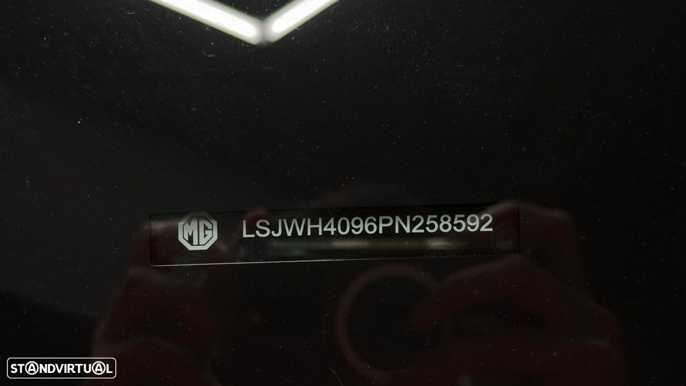 MG MG4 4 Luxury 64 kWh - 26