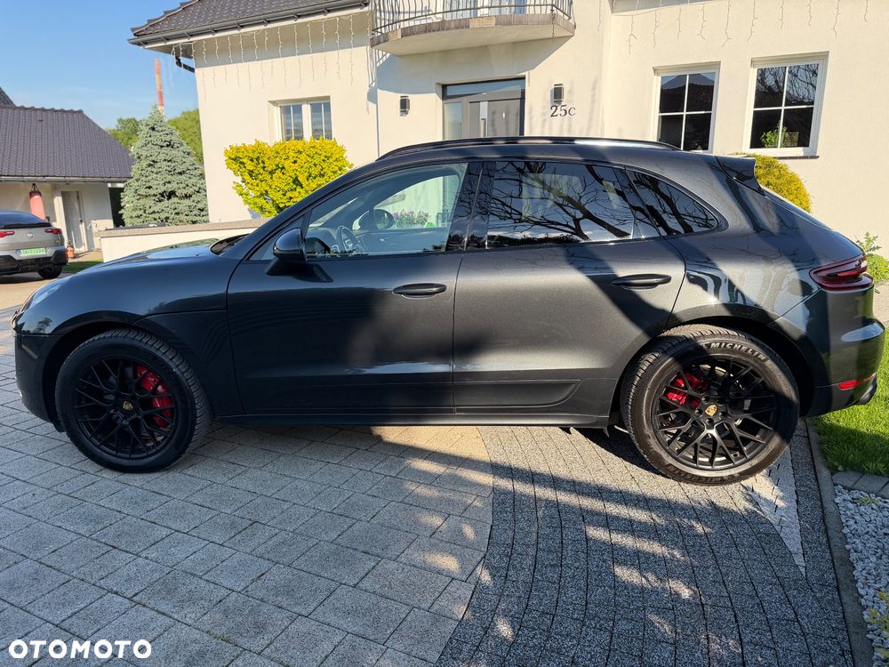 Porsche Macan - 4