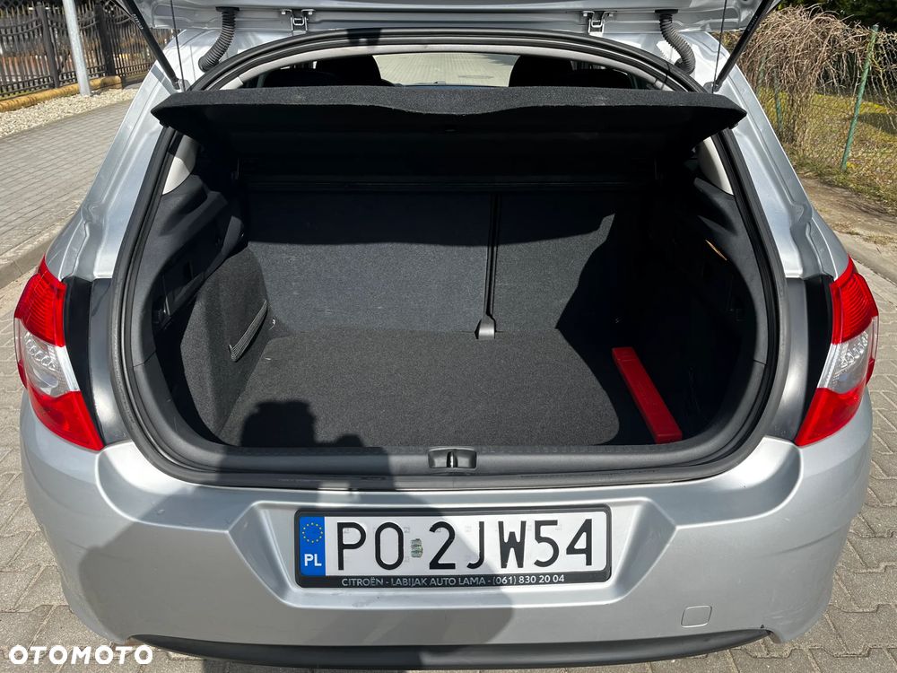 Citroën C4 1.6 VTi SX - 11