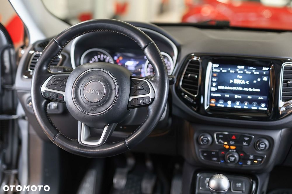 Jeep Compass - 22