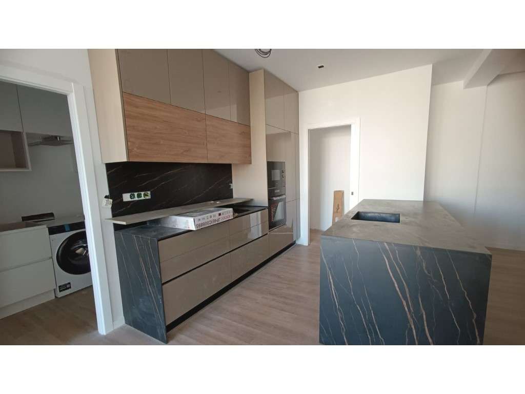 Magnifico Apartamento T0+1 - Monte Abraão - Queluz - Remodelado - Grande imagem: 3/12