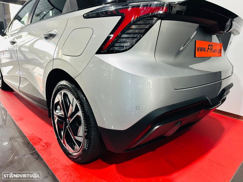 MG MG4 51 kWh Standard - 12